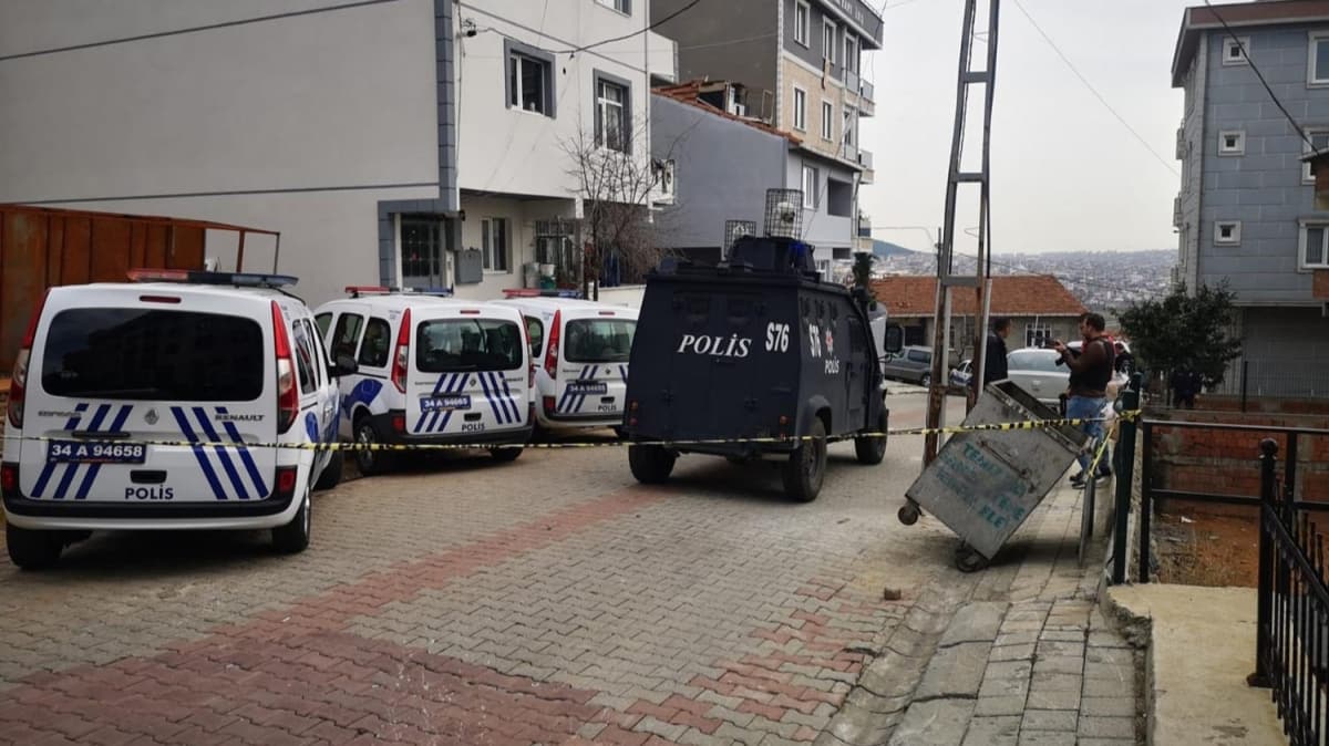 Mteahhitle apartman sakinlerinin koku kavgas kanl bitti: 2 l, 1 yaral