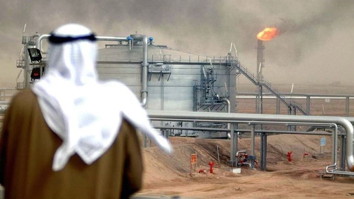 Suudi Arabistan'n petrol retimini azaltalm nerisini Rusya kabul etmedi