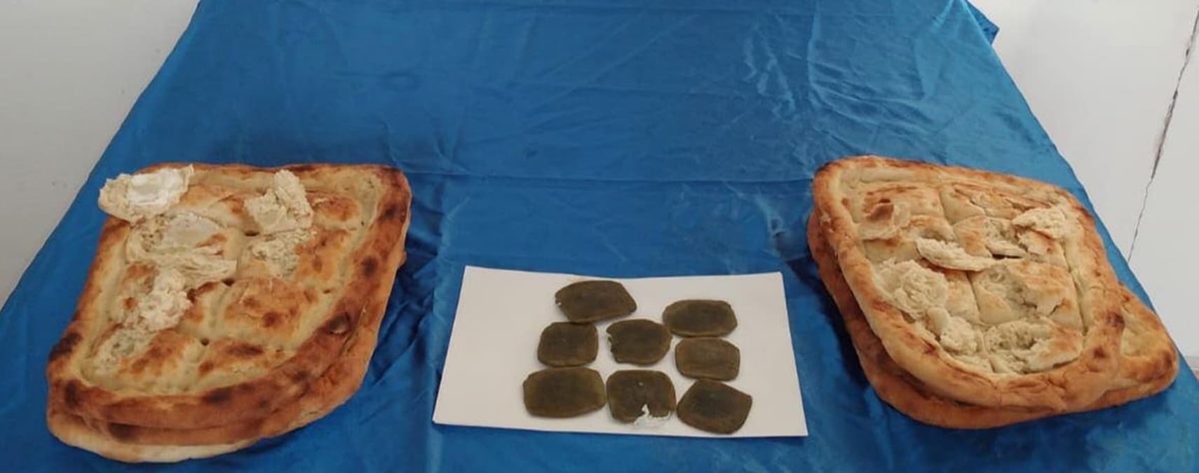 Elaz��'da pideye gizlenmi� toz esrar ele ge�irildi