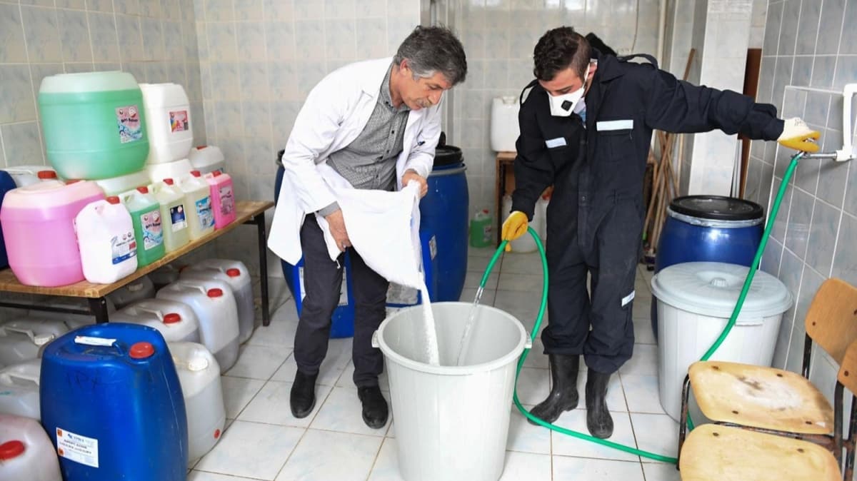 Liselilerin gelitirdii dezenfeksiyon rnlerine youn talep