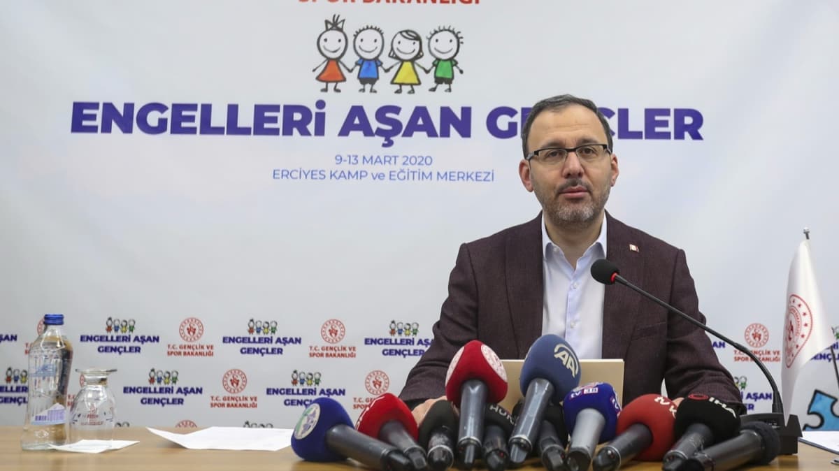Bakan Kasapolu'ndan ''koronavirs'' aklamas: ptal edilen etkinlikler var