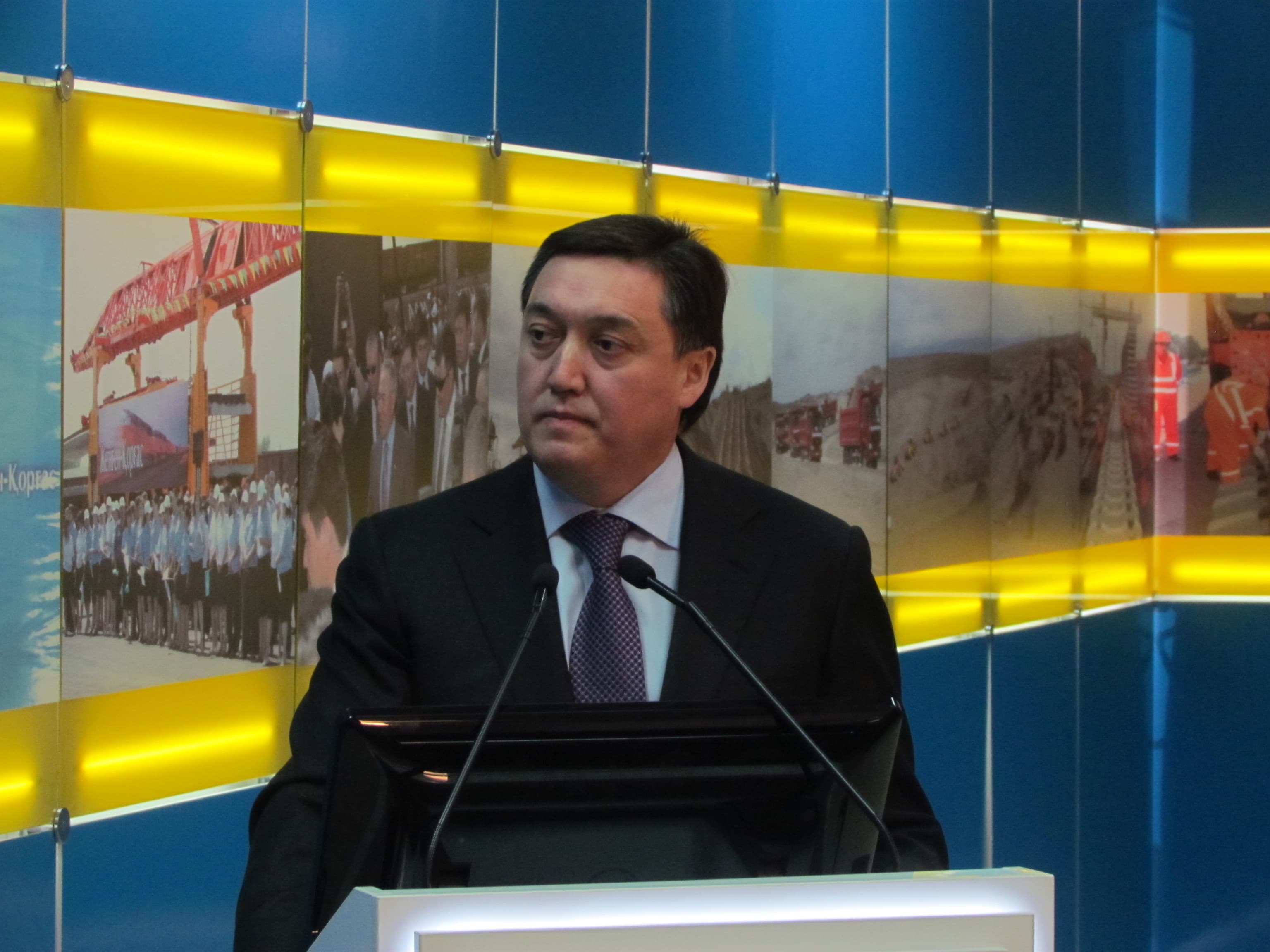Kazakistan'dan �arp�c� talimat: D�viz al�mlar�na s�n�rlama getirildi