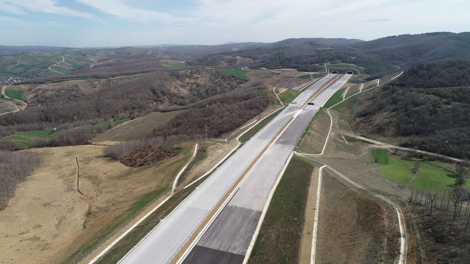 Kuzey Marmara Otoyolu'nun Kocaeli kesiminde �al��malar s�r�yor