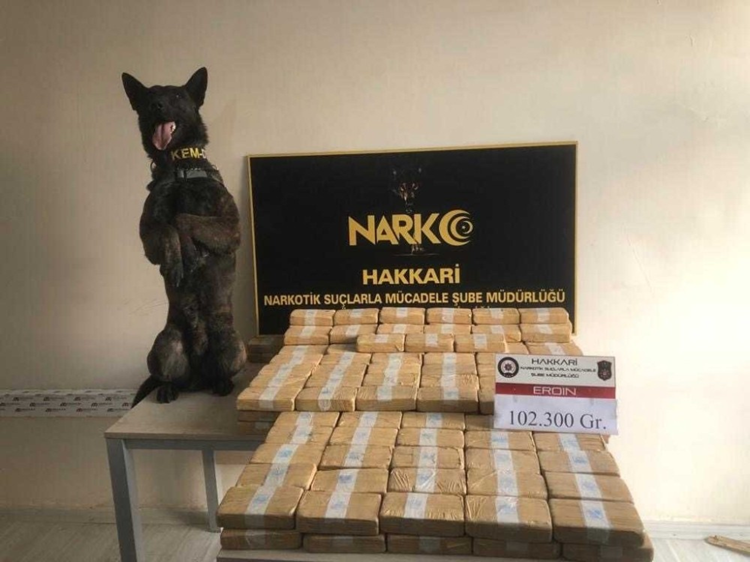 Pars 102 kilo 300 gram eroin ele ge�irildi