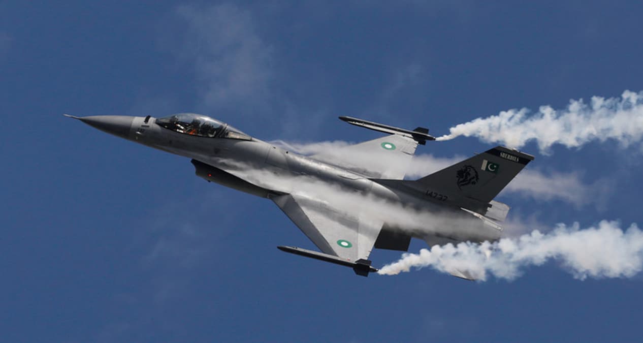 Pakistan'da F-16 d��t�