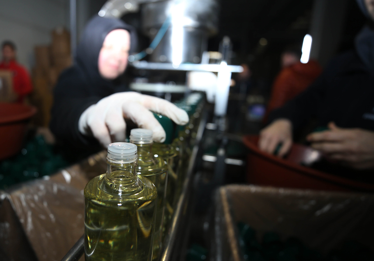 Yurt d��� sat��lar�n� kapatt�lar