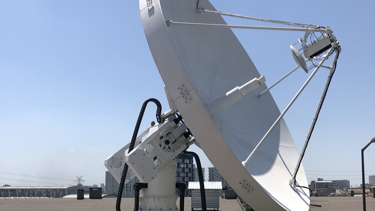 Takm uydulara yerli anten