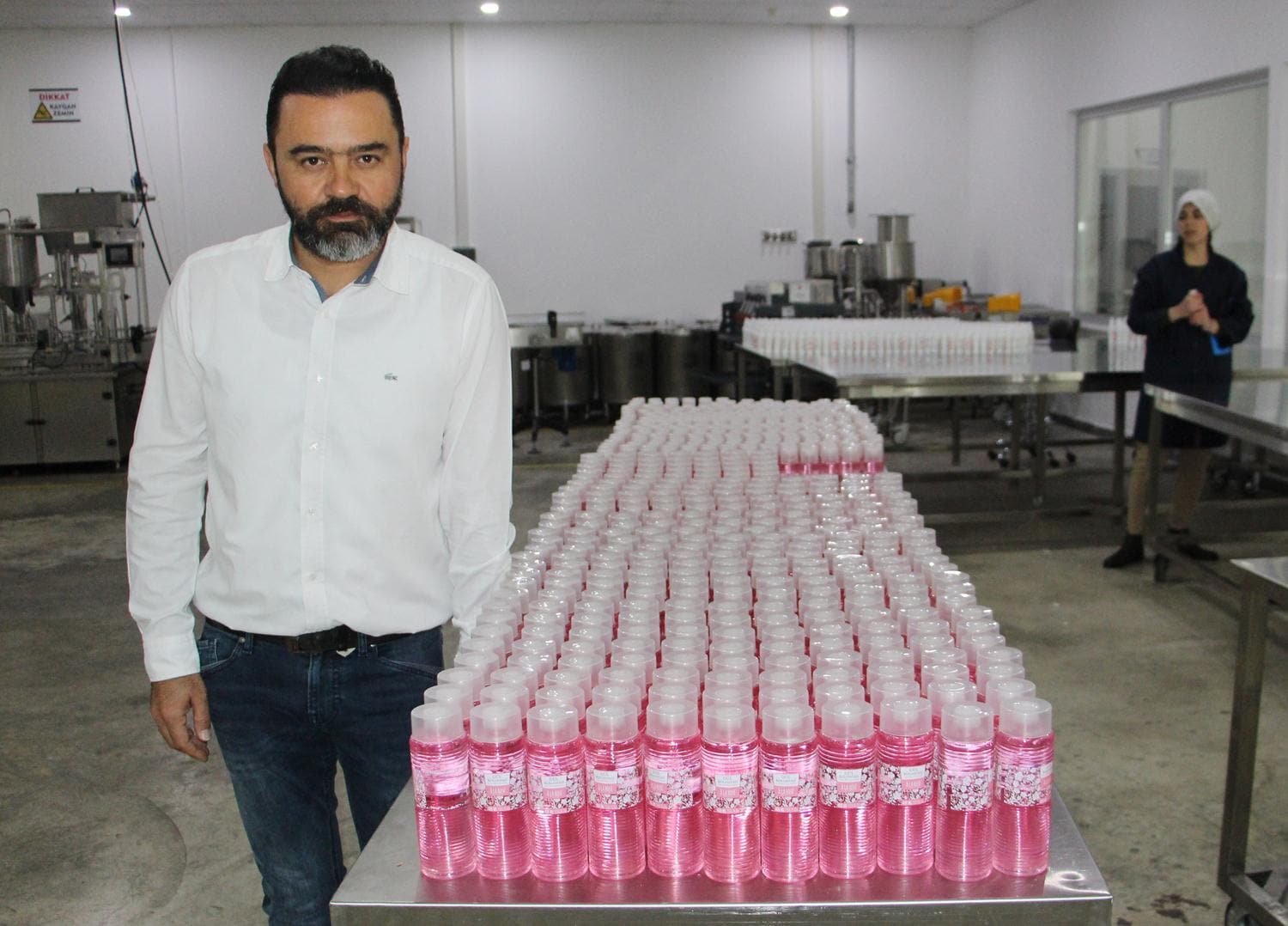 Isparta'da T�rkiye'ye yetecek kolonya var