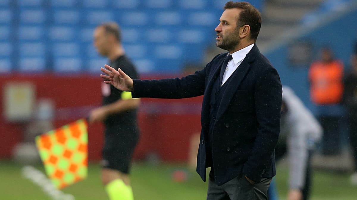 Okan Buruk: '1 puan iki taraf i�in de k�t� de�il'