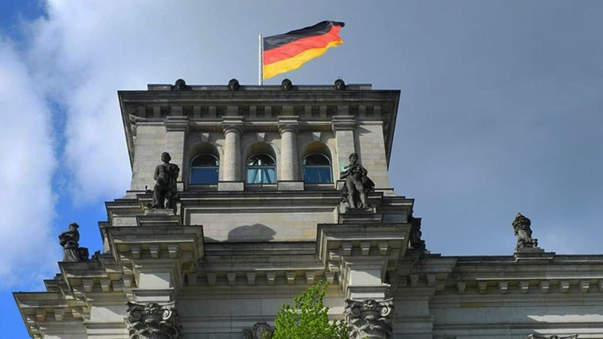 Koronavirs Alman ekonomisini zayflatacak 