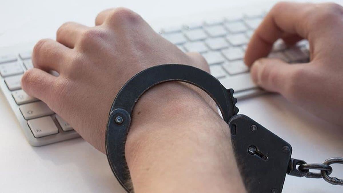 Sosyal medyadaki virsler temizleniyor...