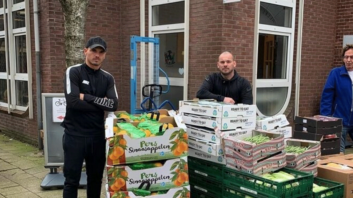 Galatasaray'�n eski y�ld�z� g�da yard�m�nda bulundu