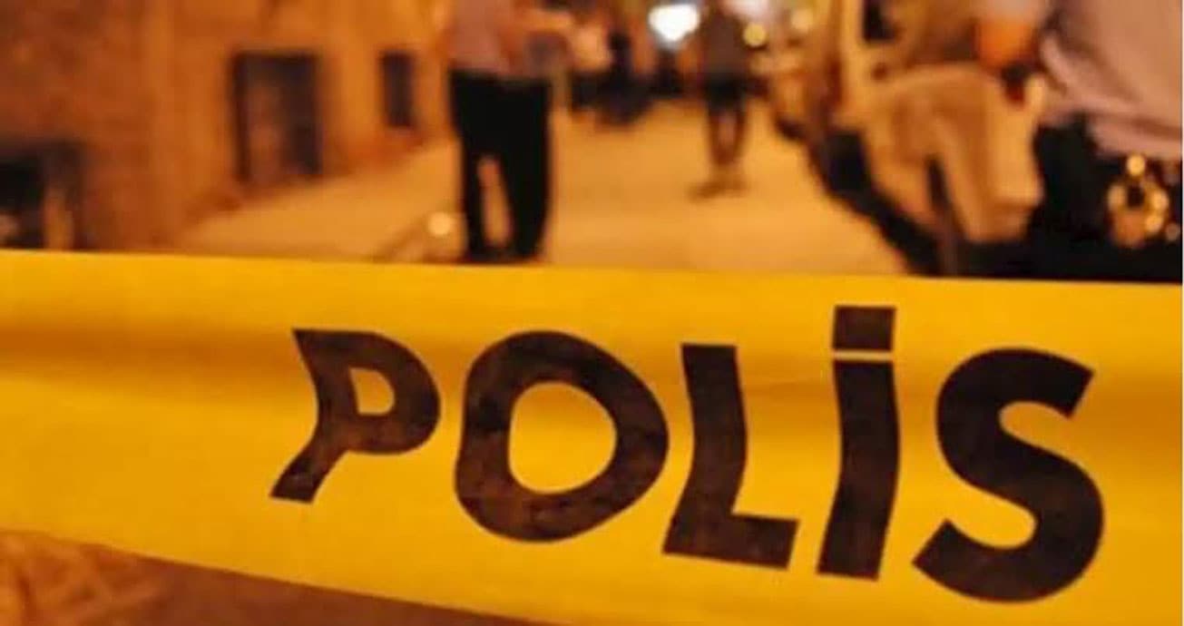 K�pelerini almaya �al���rken asans�r bo�lu�unda can verdi