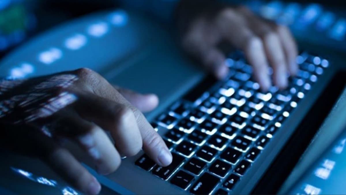 Sosyal medya provokatrlerine geit yok! Aslsz koronavirs paylam yapan 64 kii gzaltna alnd