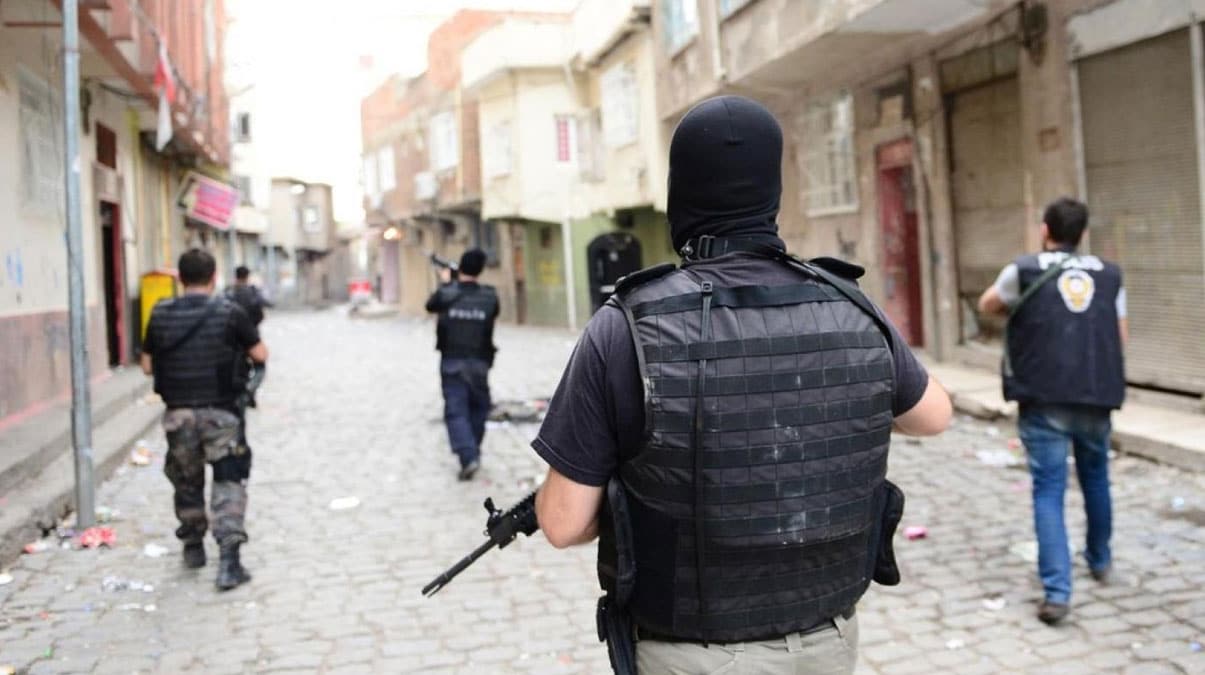 PKK/KCK ter�r �rg�t� propagandas� yapan �ah�s hakk�nda soru�turma