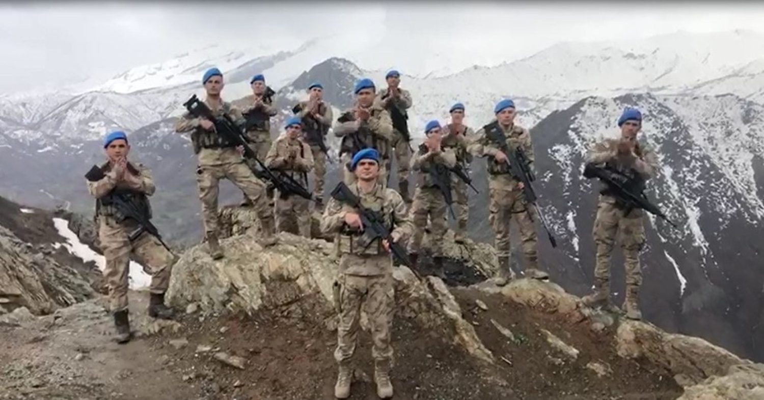 Da�lar�n aslanlar�ndan sa�l�k��lara destek