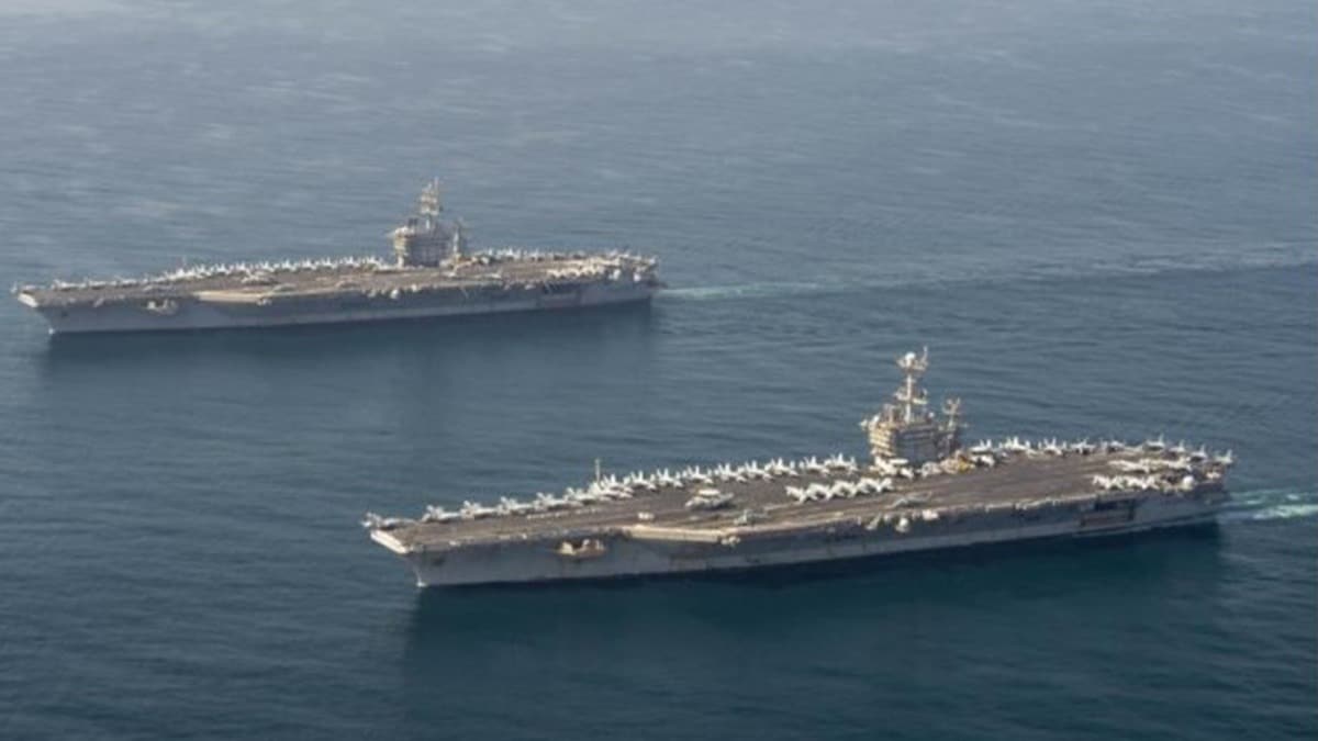 ABD Donanmasna ait iki uak gemisi, Arap Deniz'inde devriyelere balad