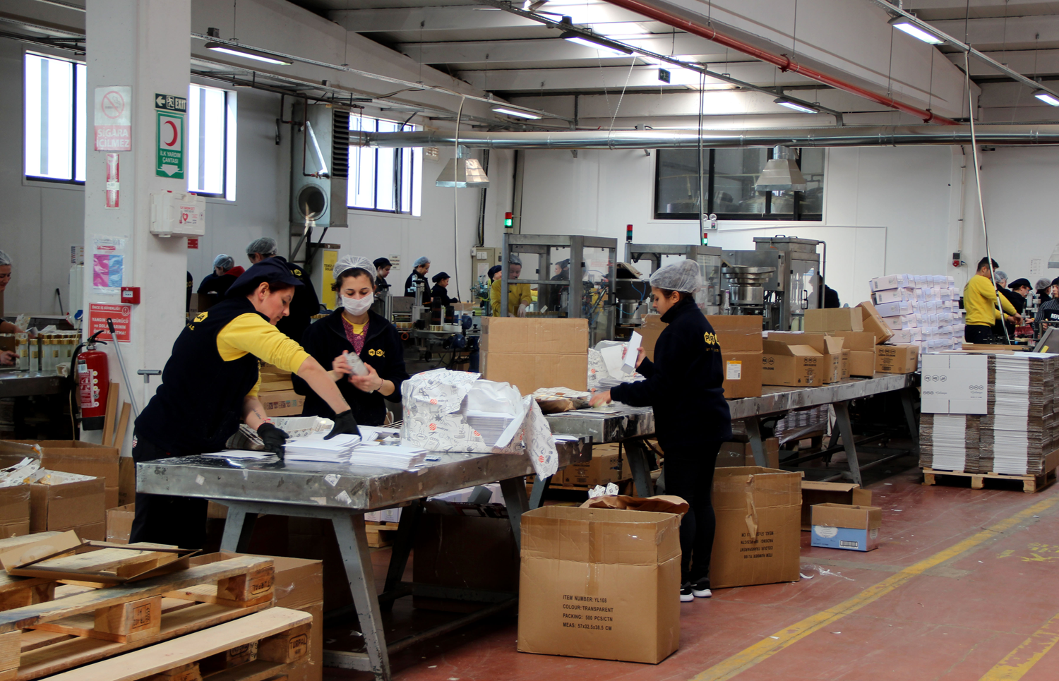 Fabrika tam kapasite �al���yor: Devletimiz ham madde sa�l�yor