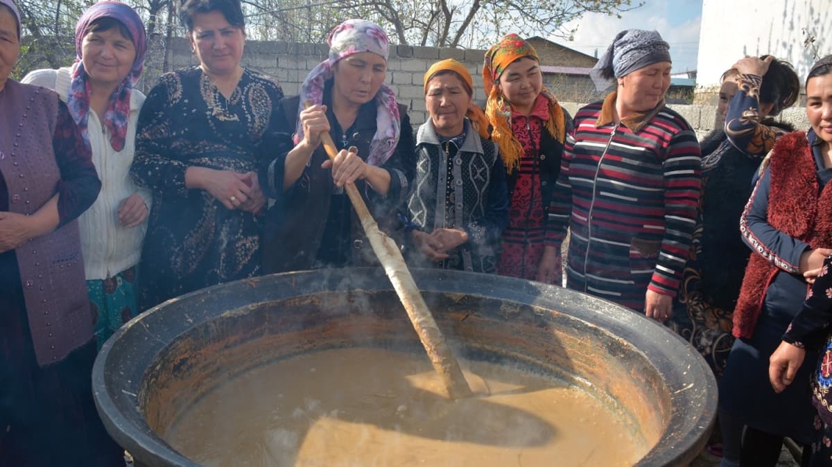 zbekistan'da, baharn habercisi olan Nevruz Bayram koronavirs nedeniyle evlerde kutlanyor 