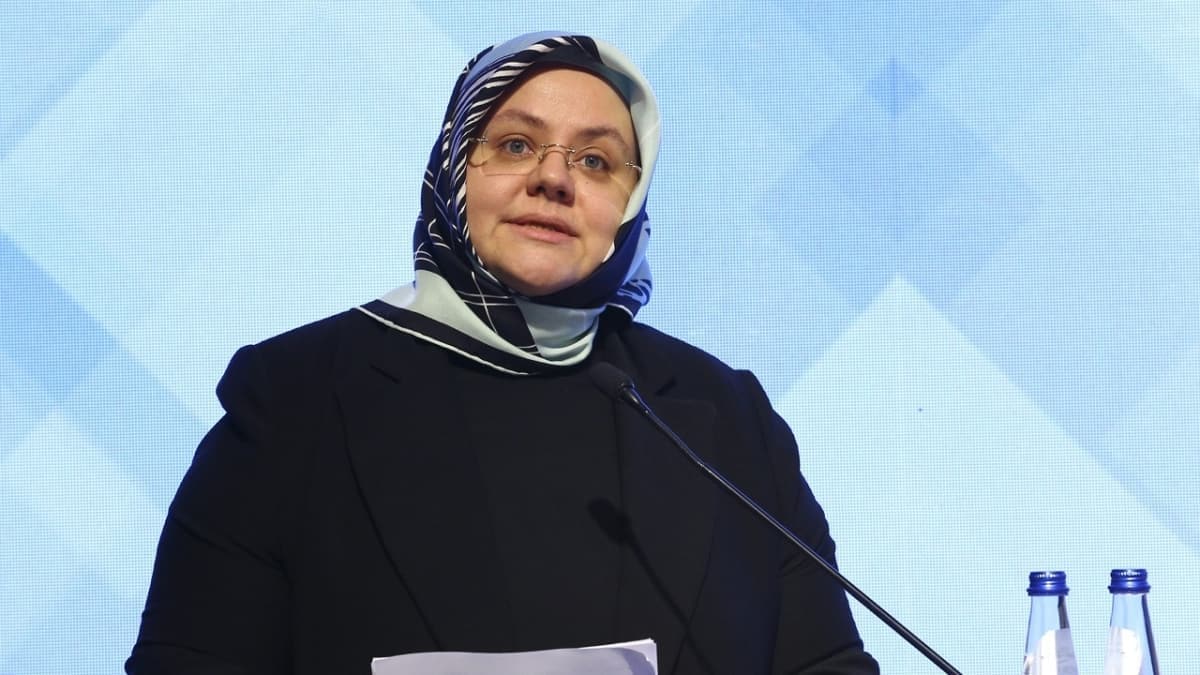 Bakan Sel�uk'tan ertelenen EKPSS ile ilgili a��klama