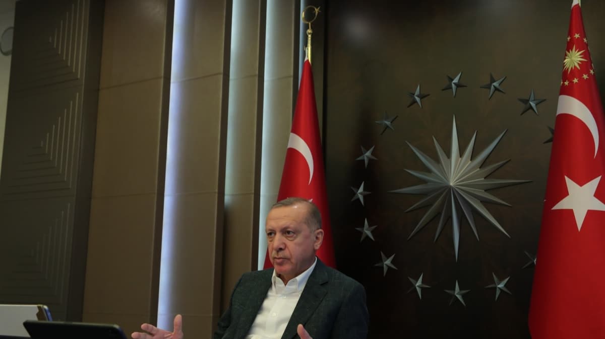 Cumhurbakan Erdoan, Yargtay Bakanlna seilen Mehmet Akarca'y tebrik etti