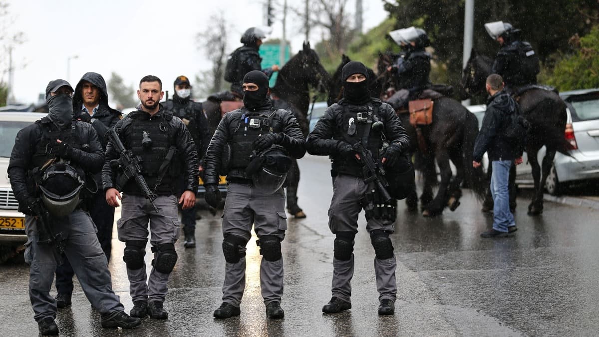 srail polisi, Kuds'te dezenfeksiyon yapan 4 Filistinliyi gzaltna ald