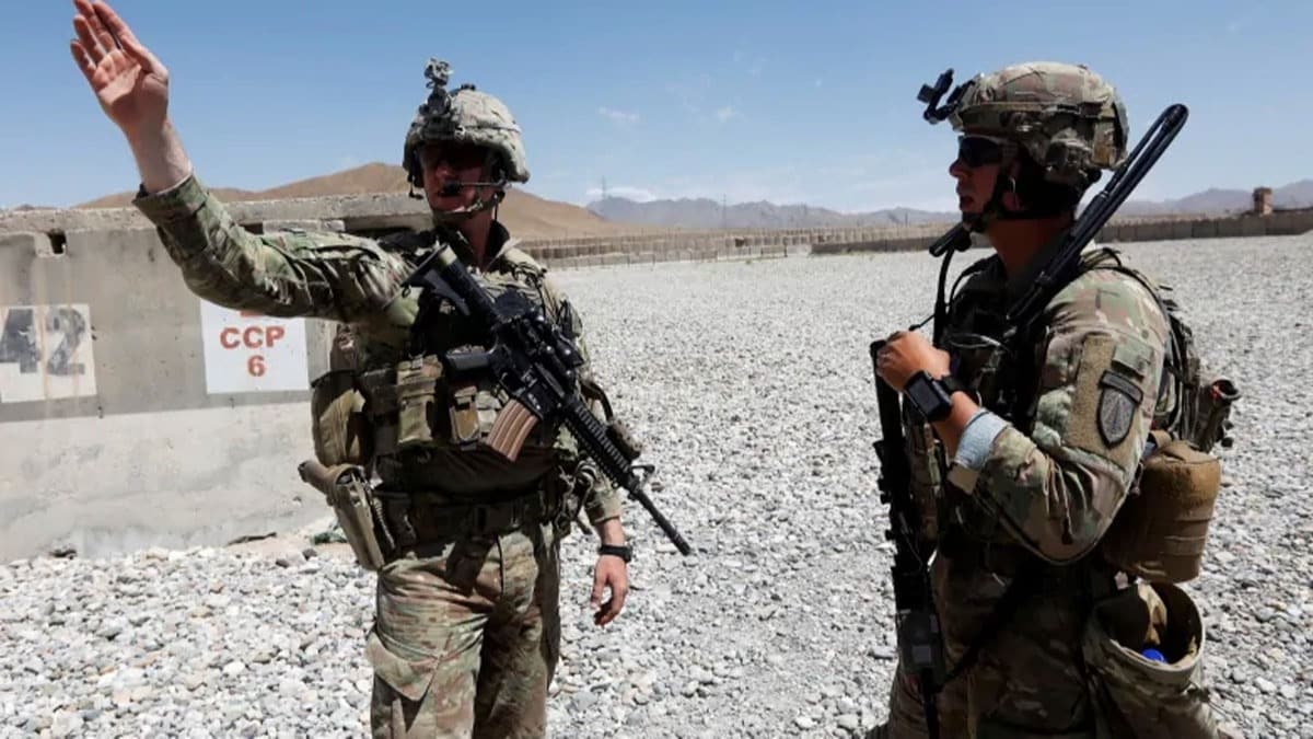 Afganistan'da 4 NATO askerinde Kovid-19 tespit edildi