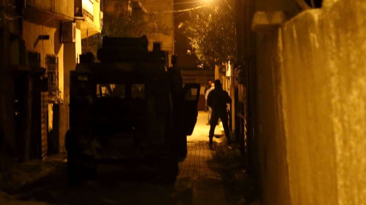 Adana'da silahl kavga: 1 l, 3 yaral