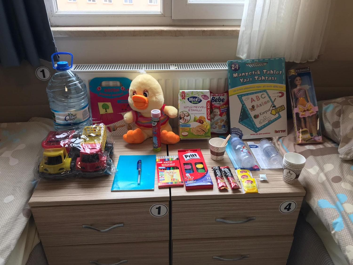 AFAD karantinadaki �ocuklar� unutmad�