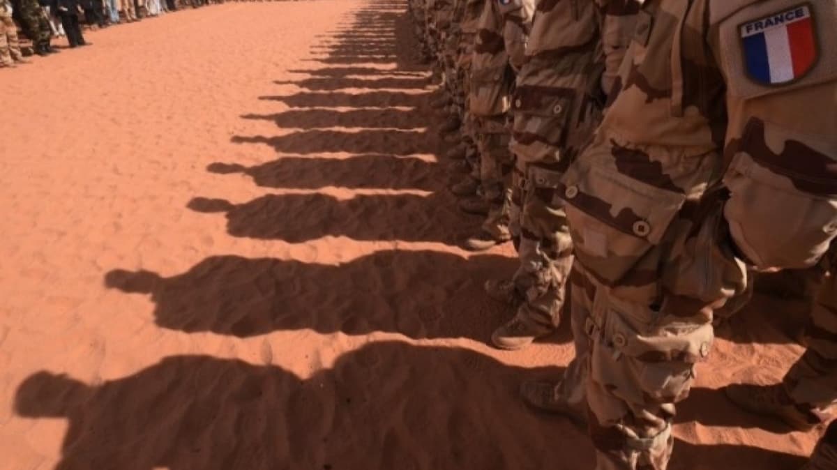Irak, Fransa'nn koalisyon bnyesindeki askerlerini geri ektiini duyurdu 