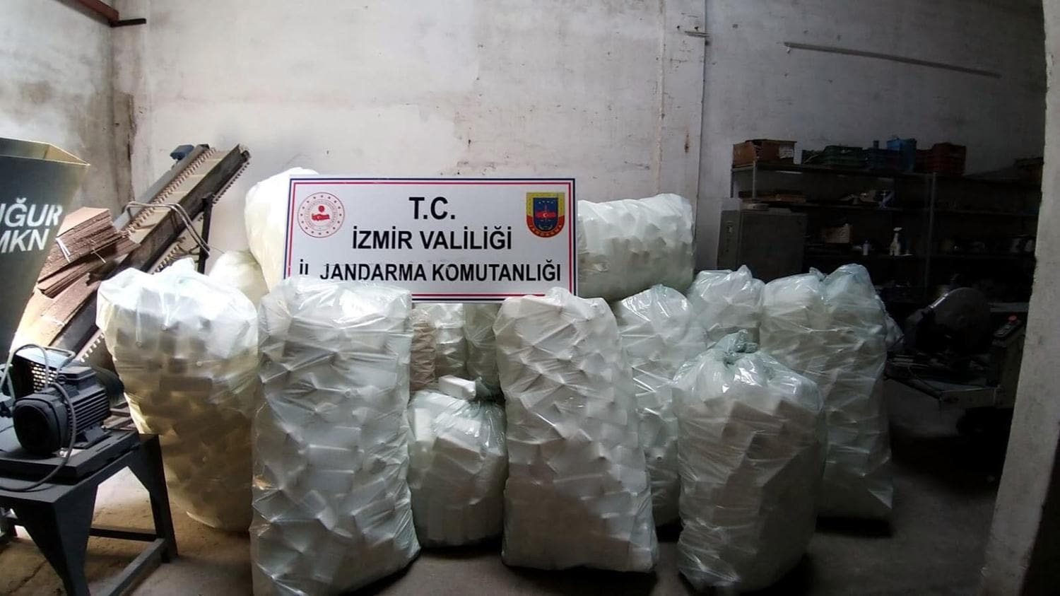 Vatanda��n sa�l���n� hi�e sayan sahtekarlara jandarma ge�it vermedi