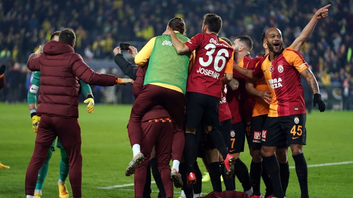 Galatasaray'n Fenerbahe karsndaki tarihi zaferi yok mu saylacak?