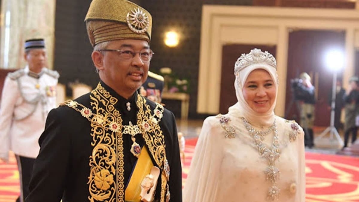 Malezya Kral ve Kraliesi, Kovid-19 nedeniyle saray karantinasnda