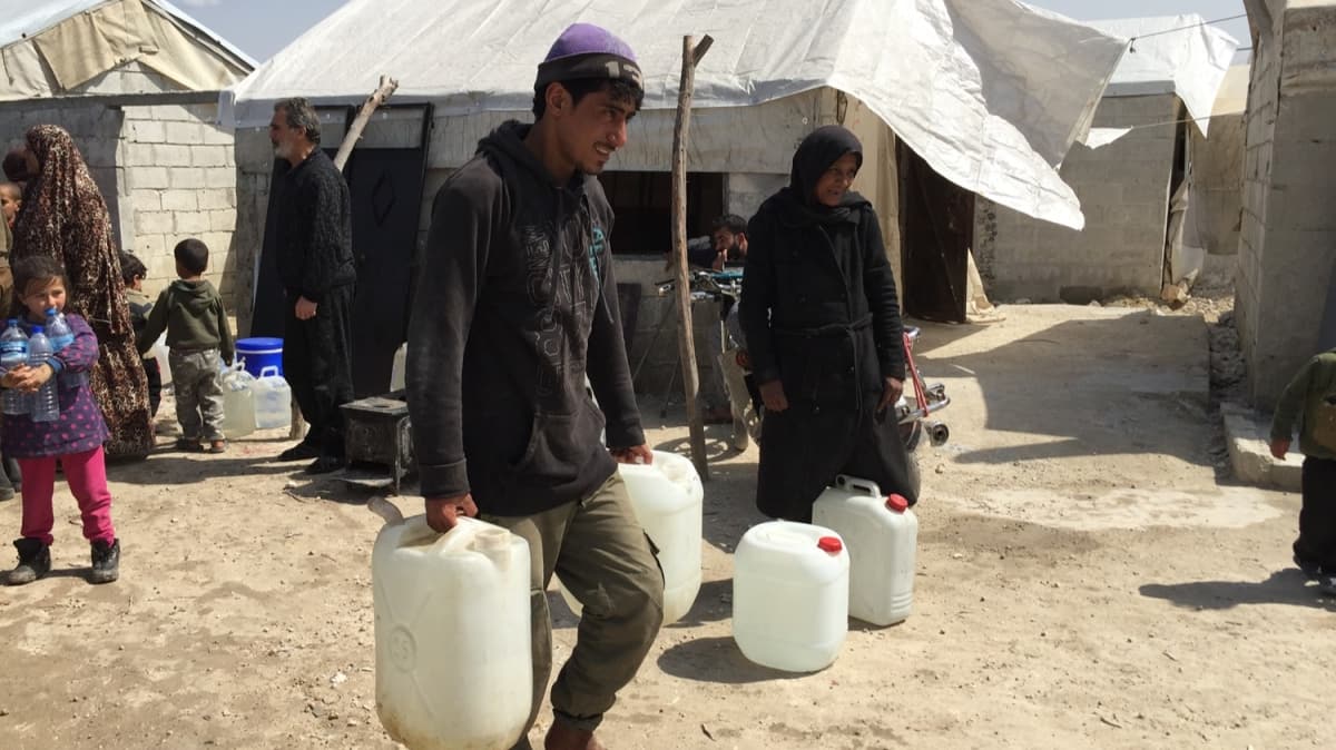 Suriyelilere ime suyu yardm yapld 