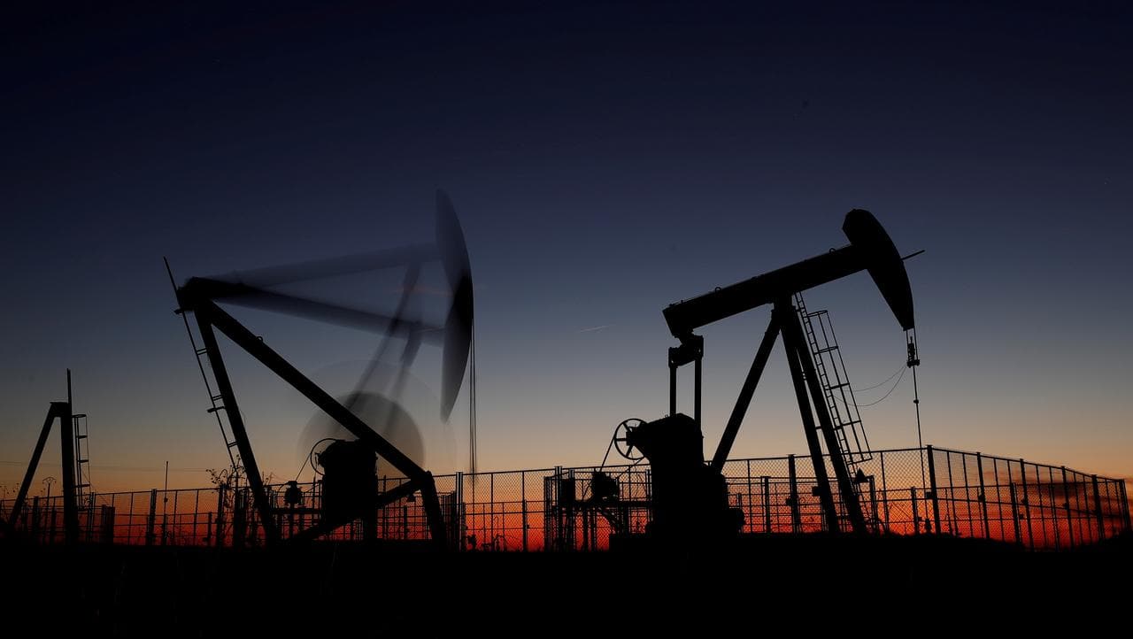 Rusya'dan 'petrol' a��klamas�: Bizim i�in makul fiyat...