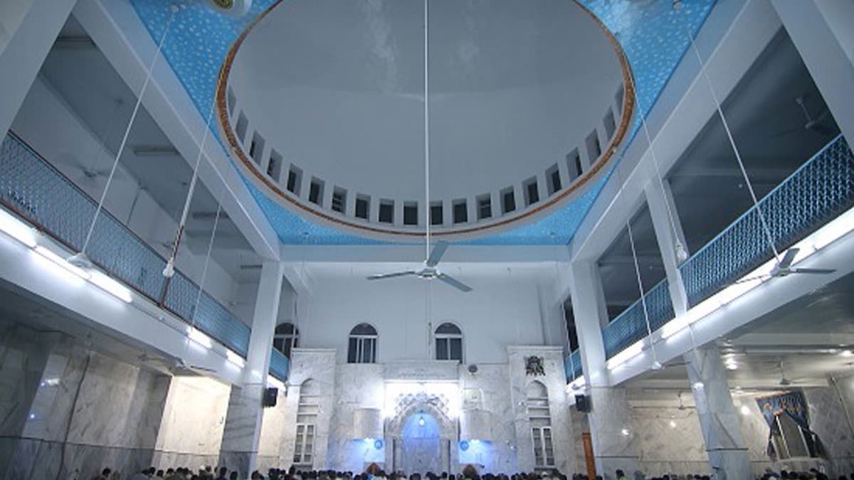 Suriye'de terrden arndrlan blgelerdeki camiler koronavirse kar dezenfekte ediliyor 