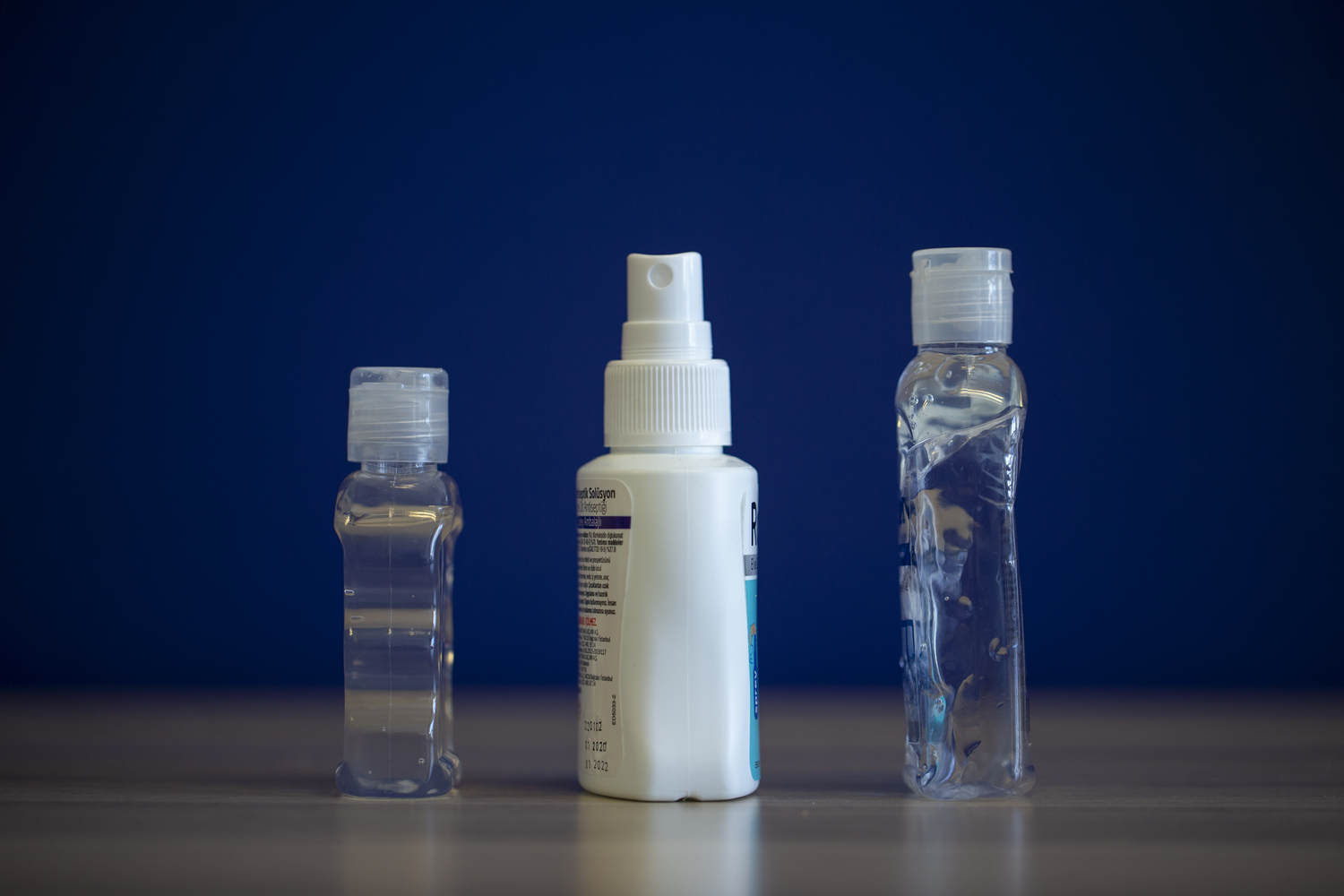 Koronavir�s f�rsat��lar�na operasyon: 25 ton dezenfektan ele ge�irildi