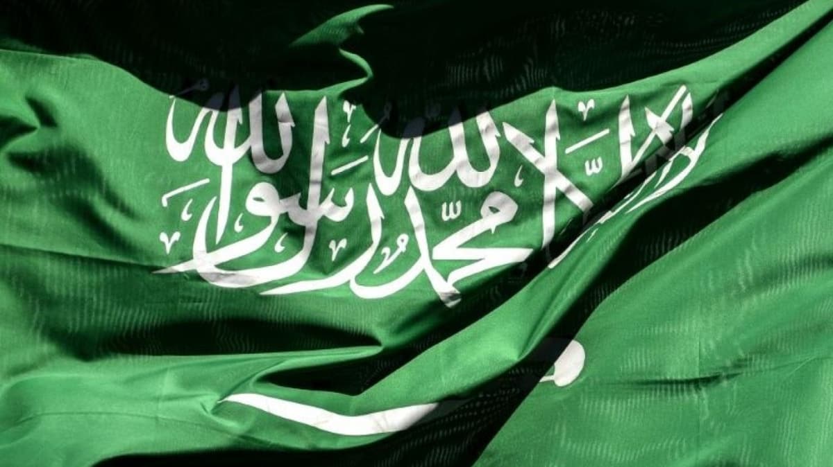 Suudi Arabistan Riyad semalarnda balistik fze drd 