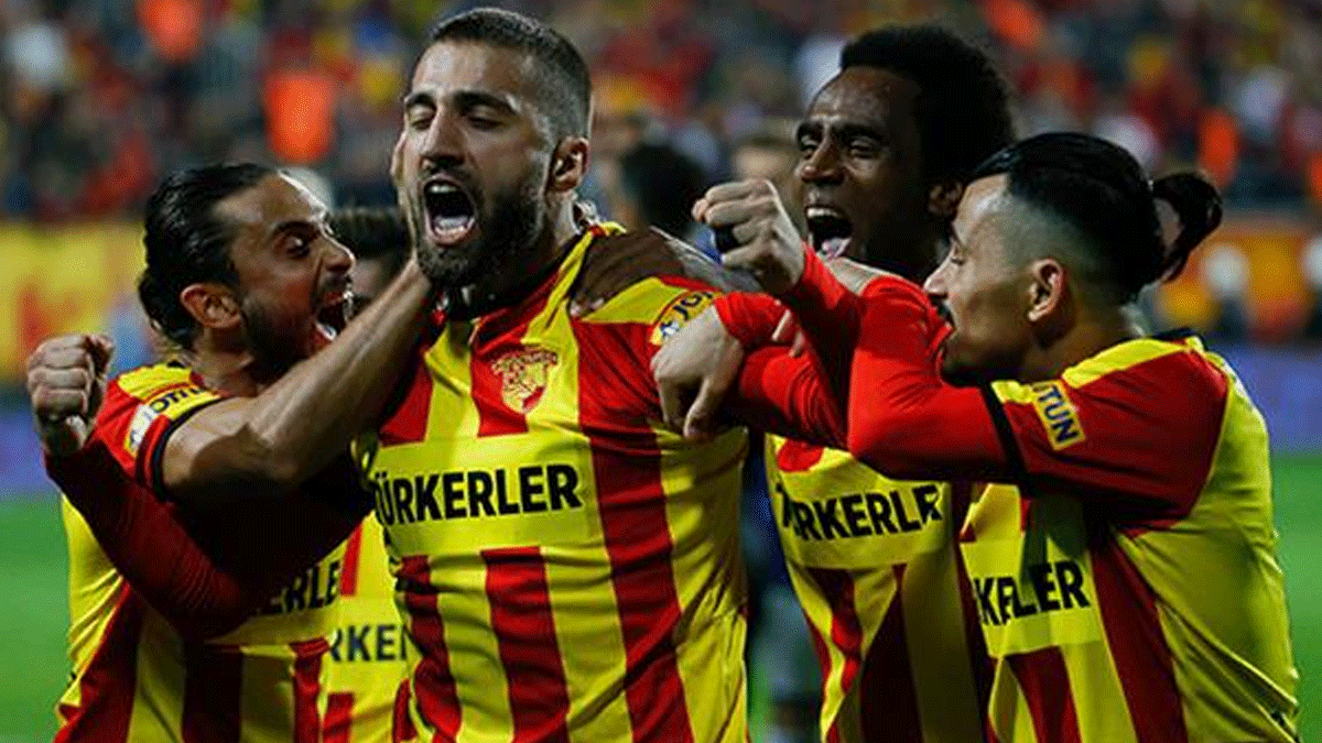 ��te Fenerbah�e'nin hedefindeki oyuncu! Alper Potuk takasta kullan�lacak!