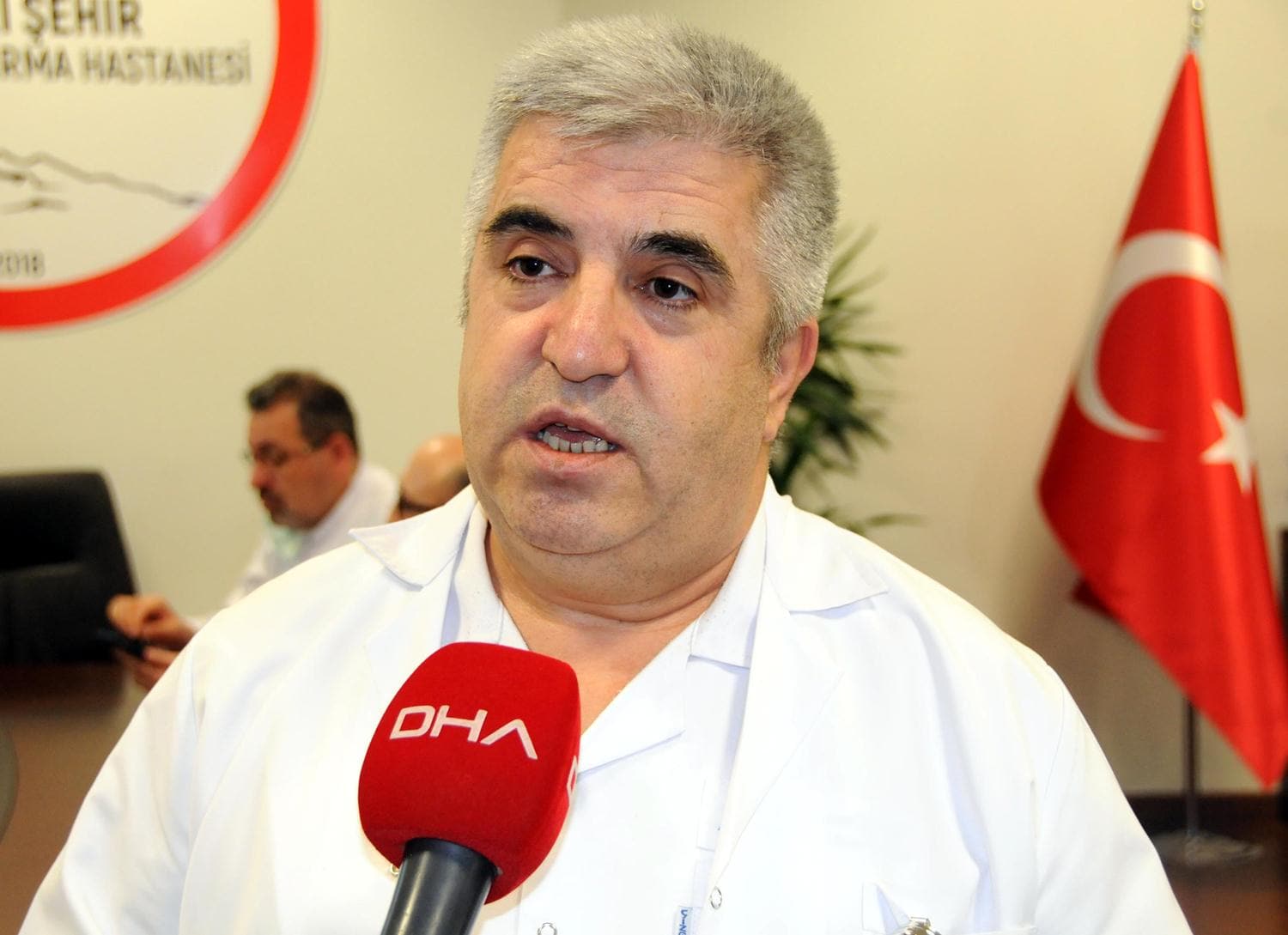 Bilim Kurulu �yesi Prof. Dr. �lhami �elik'ten  ATM ve kap� �ifreleri uyar�s�