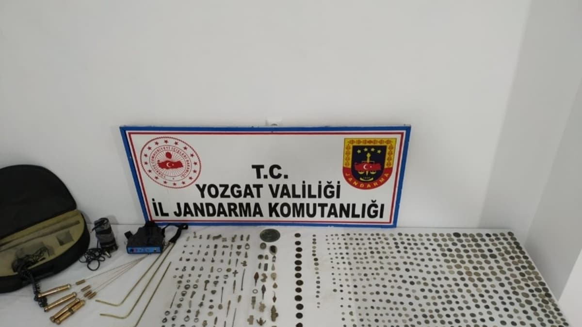 698 para tarihi eser yakaland 