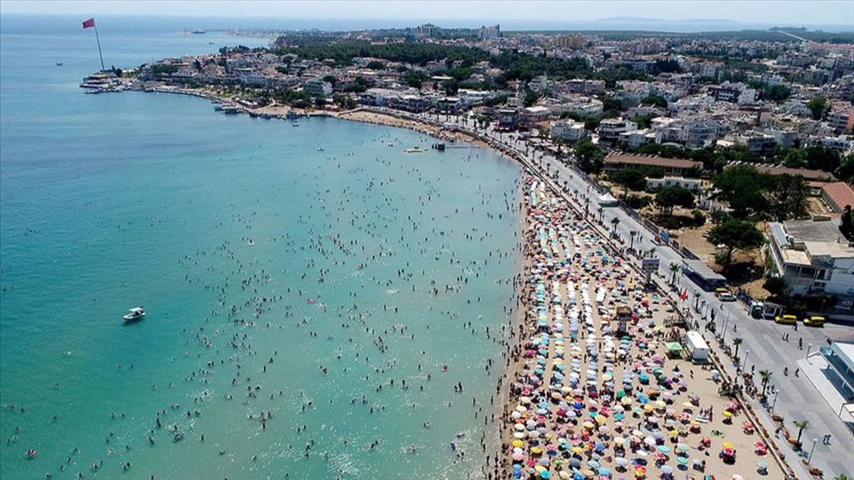 Son dakika... Bakan Ersoy aklad: Turizm sezonu mays sonuna ertelenecek