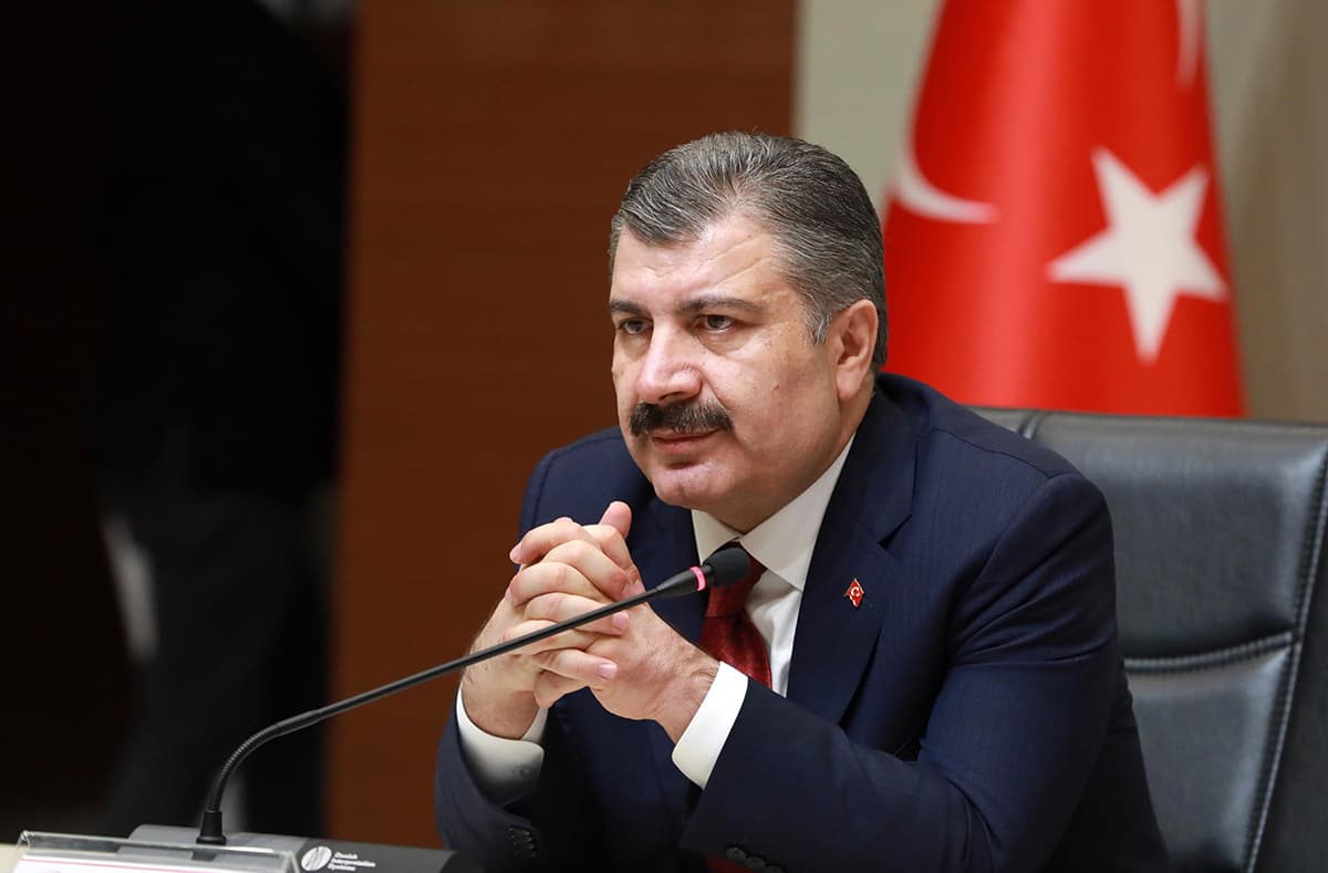 Bakan Koca ac� haberi toplant�dan 15 dakika �nce alm��