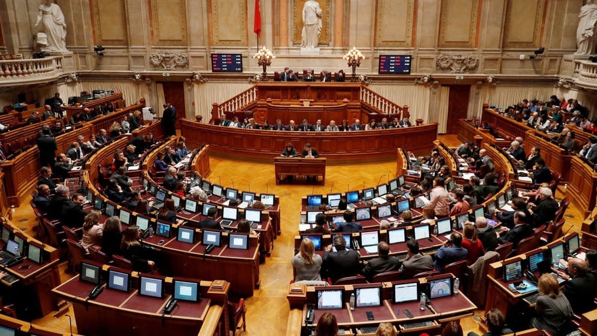 Portekiz Meclisi, koronavirsten dolay olaanst halin uzatlmasn kabul etti 