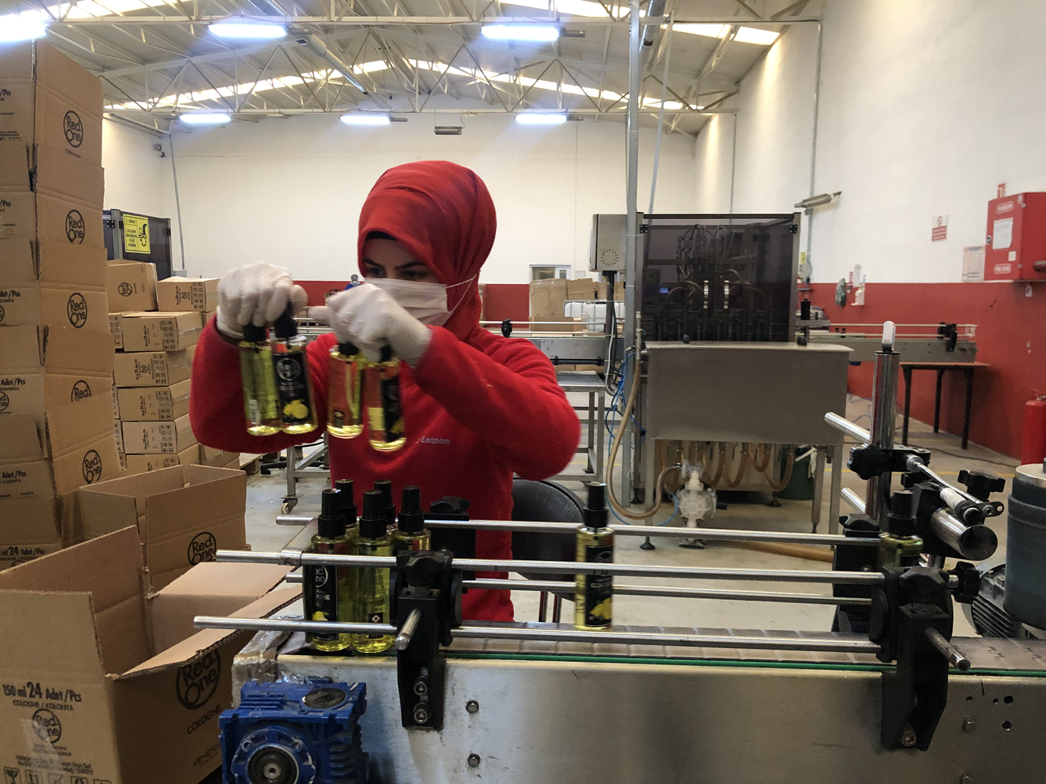 Sa�l�k �al��anlar�na hediye 15 bin kolonya