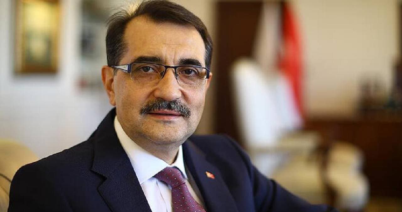 Bakan D�nmez'den, koronavir�sten �len �GDA� �al��an� i�in ba�sa�l��� mesaj�