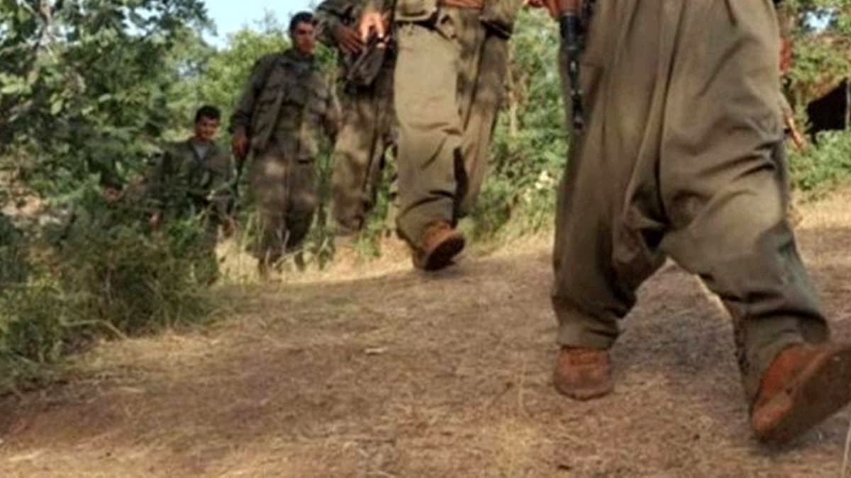 PKK'l terristler Mardin'de iilere saldrd: 1 ehit 