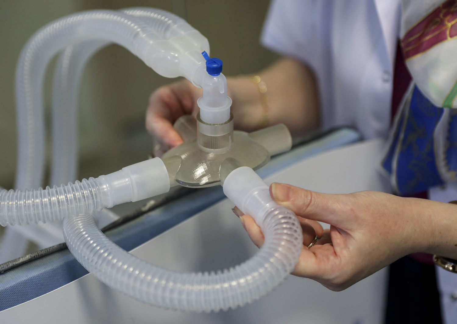 Sa�l�k Bakanl���m�za �cretsiz olarak vermeye haz�r�z