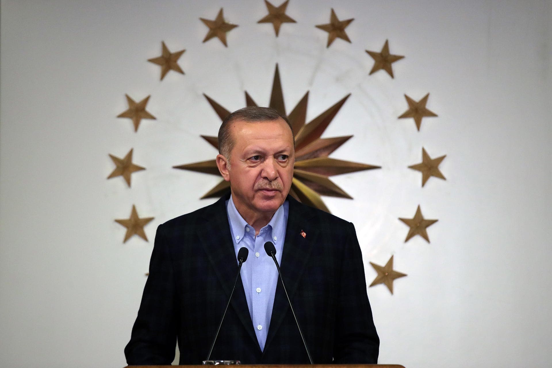 Ba�kan Erdo�an talimat� verdi! Vatanda�lara maske da��t�lacak