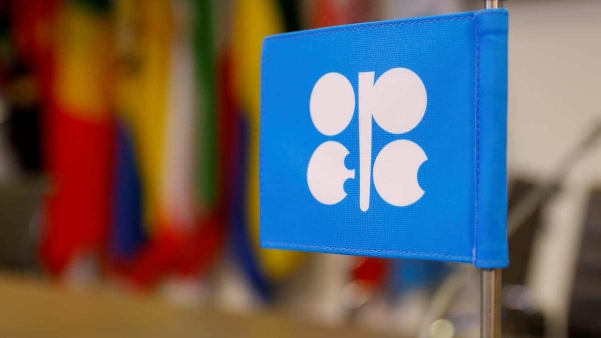 OPEC+ Grubu toplants perembe gnne ertelendi